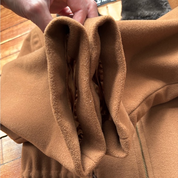 Vintage LISA FASHION Wool Cashmere Coat | Hourglass Silhouette | Med - Picture 13 of 15